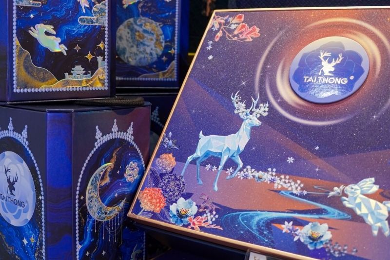 Hiệu ứng Starlight Film và Hologram trên hộp bánh Trung Thu