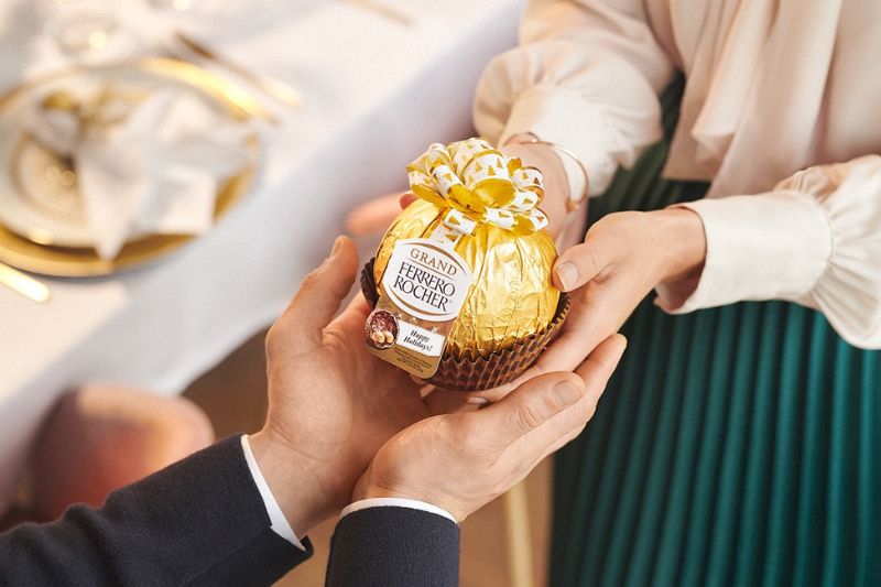 Ferrero Rocher - Hãng socola từ Ý - Tai Thong