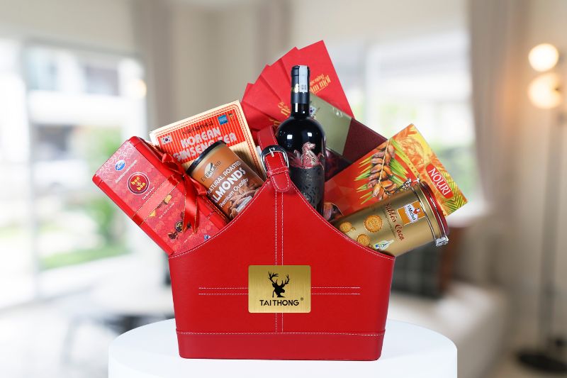Giỏ quà Tết sang trọng Tai Thong