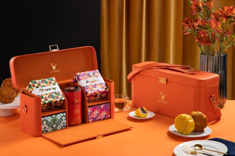 Hộp 4 bánh Tai Thong