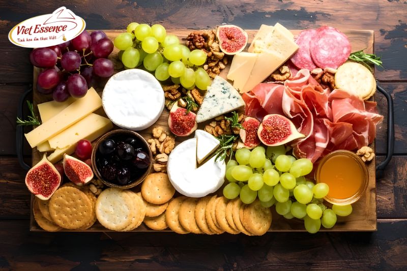 Khay phô mai là lựa chọn nâng tầm đẳng cấp cho buổi tụ tập tại nhà