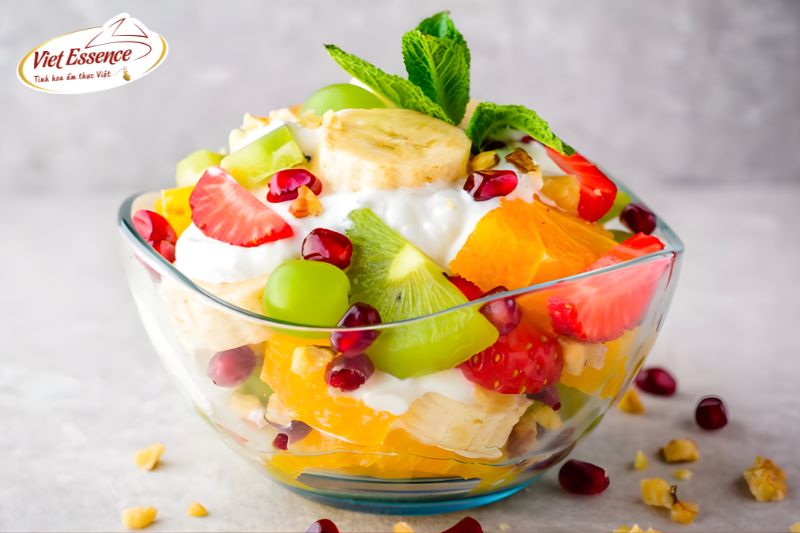 Trái cây dầm là món ăn nhẹ đầy tươi mát