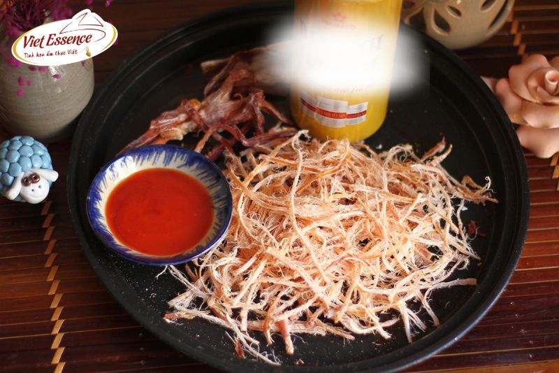 món mực nướng bên bờ cát - Tai Thong