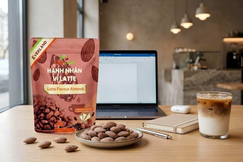 Hạnh nhân vị latte - món ăn vặt quán cà phê