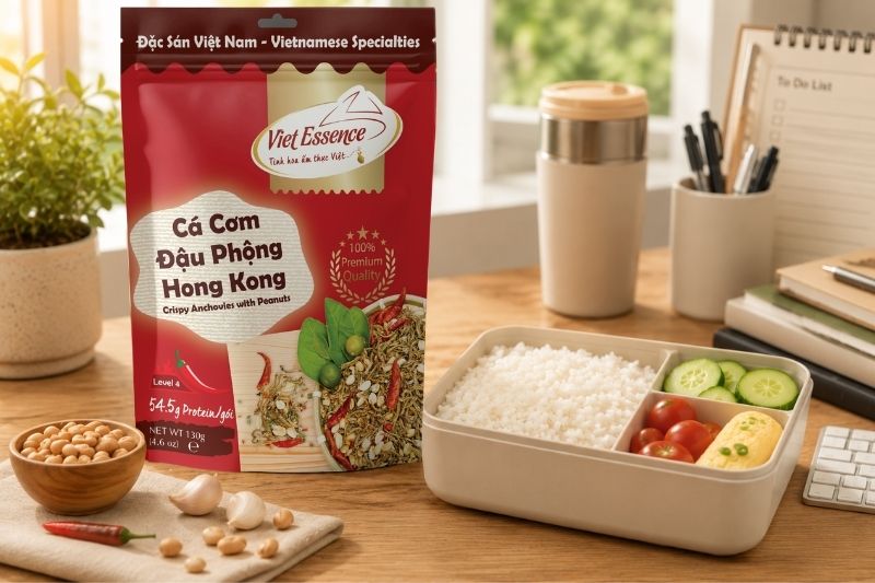Cơm dẻo với Cá Cơm Đậu Phộng Hong Kong
