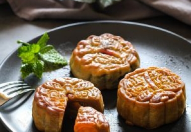 Hậu Quả Khôn Lường Khi Ăn Bánh Trung Thu Không Rõ Nguồn Gốc: Cách lựa chọn bánh Trung Thu an toàn, chất lượng năm 2025
